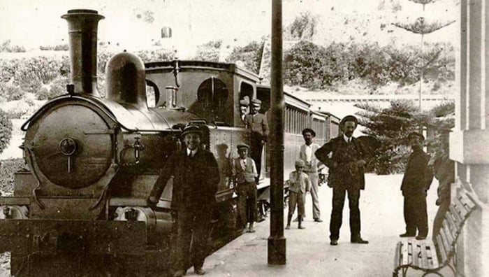 1892, February 25 Railway reopens