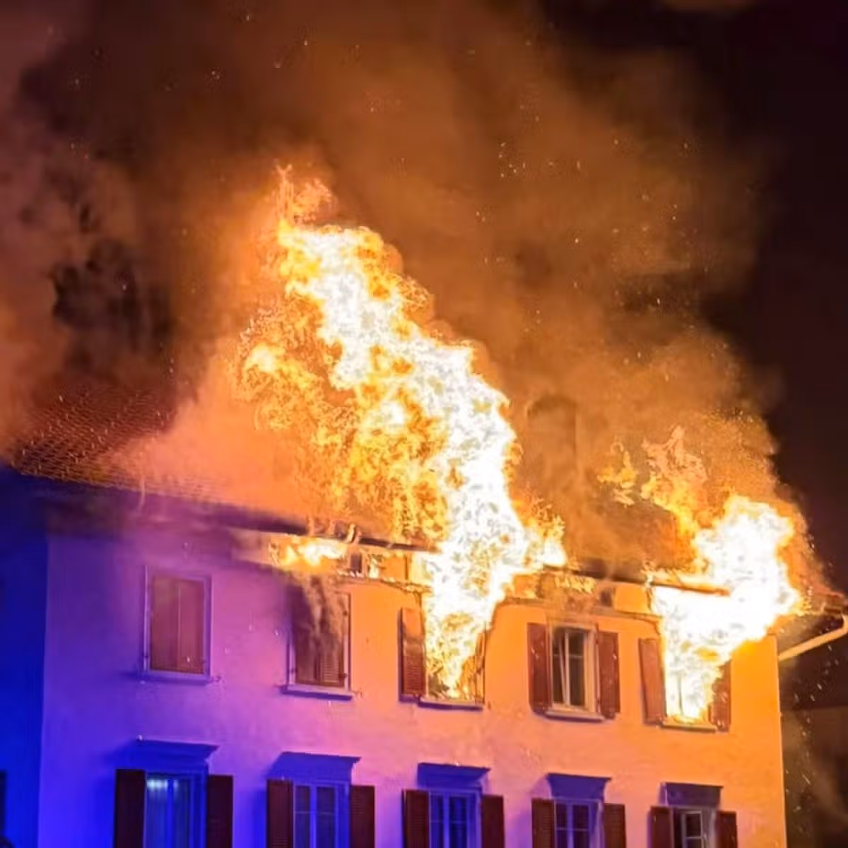 	Five missing after fire in Swiss Alpine town	