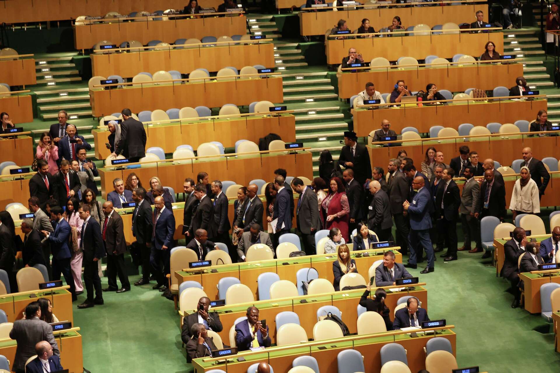 	Global Leaders Gather at UN Assembly Amid Wars and Institutional Strain	