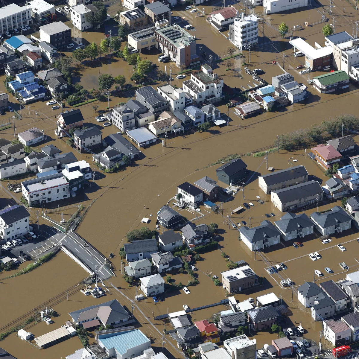 	Typhoon Dujuan Threatens Eastern Japan With Flooding and Landslides	