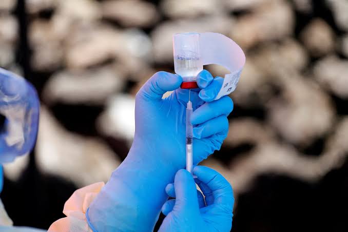 	Congo Begins Ebola Vaccinations as Outbreak Spreads	