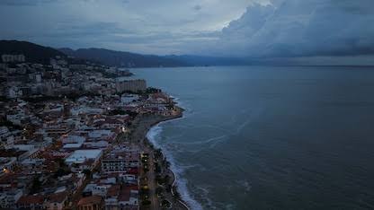	Hurricane Simon Nears Category 5 Strength off Mexico's Pacific Coast	