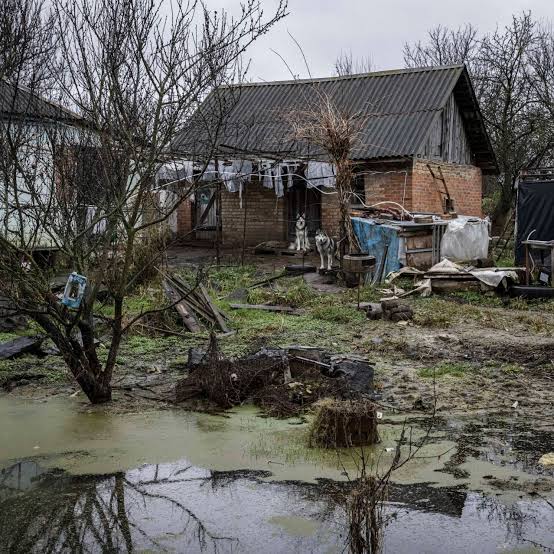 	Russian strikes leave more than half a million Ukrainian households without power	